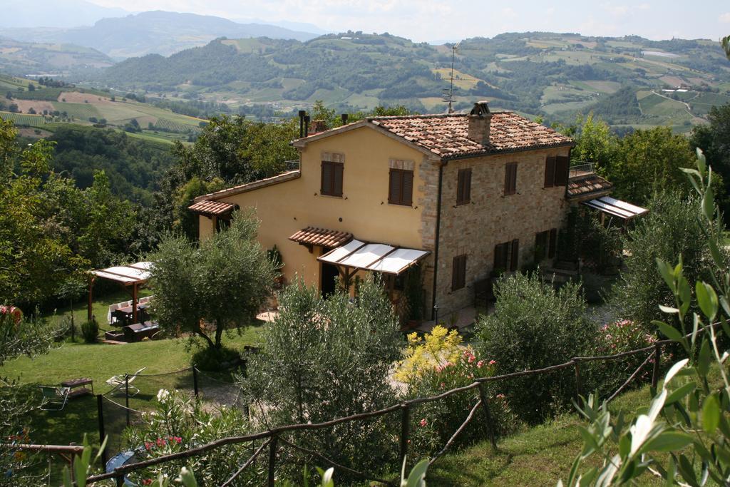Вилла Agriturismo Il Sentiero Montalto delle Marche Экстерьер фото