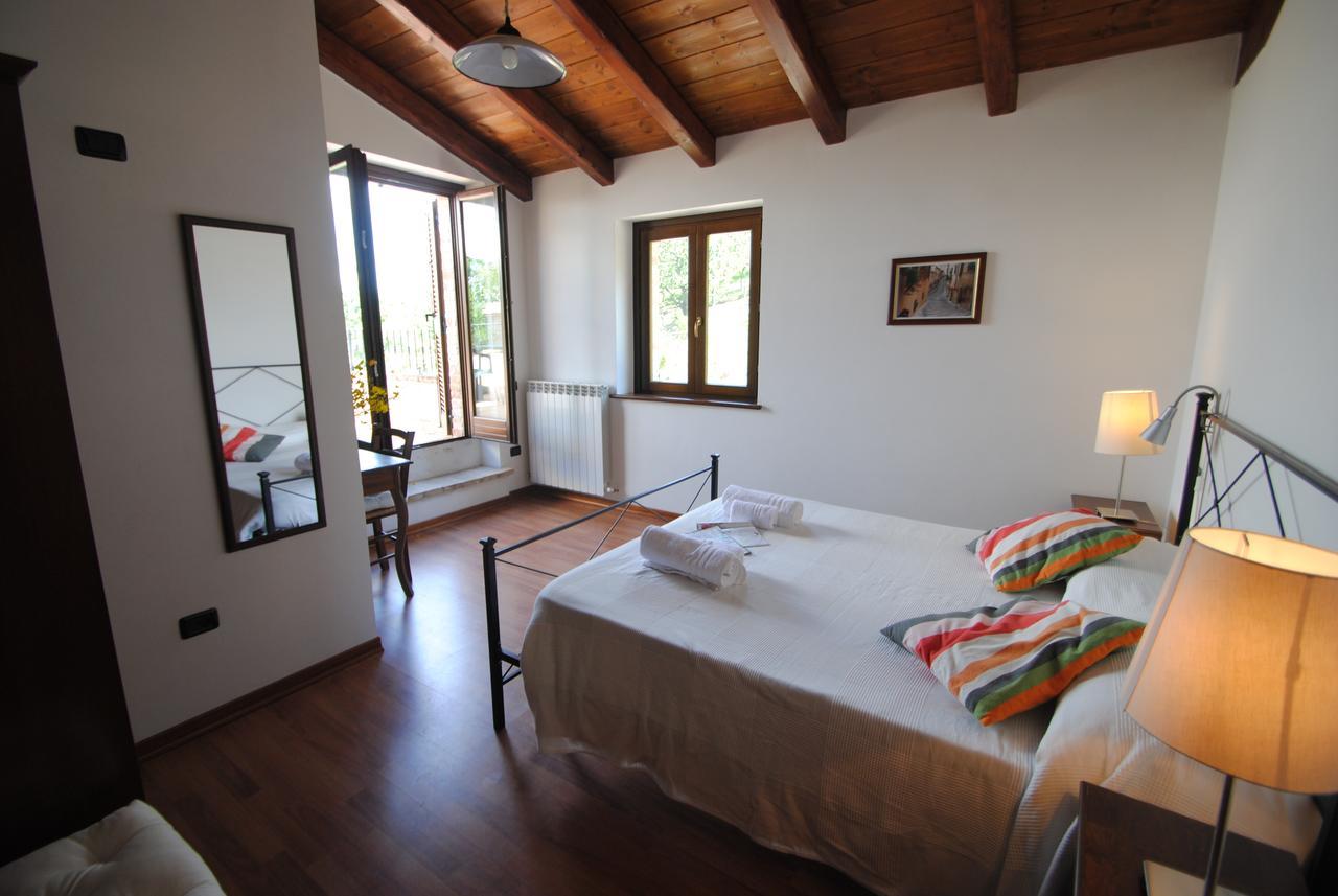 Вилла Agriturismo Il Sentiero Montalto delle Marche Экстерьер фото